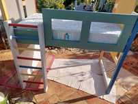 Cama alta para crianças em madeira, construção própria, não utilizado,