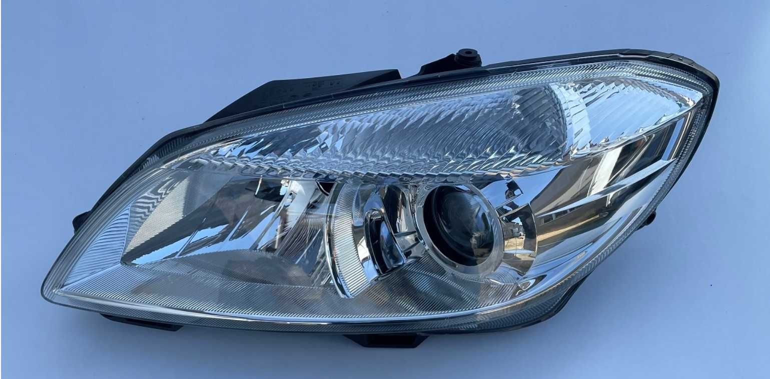 lampa SKODA FABIA II 2 5J1 LIFT ROOMSTER soczewka lewa kompletna