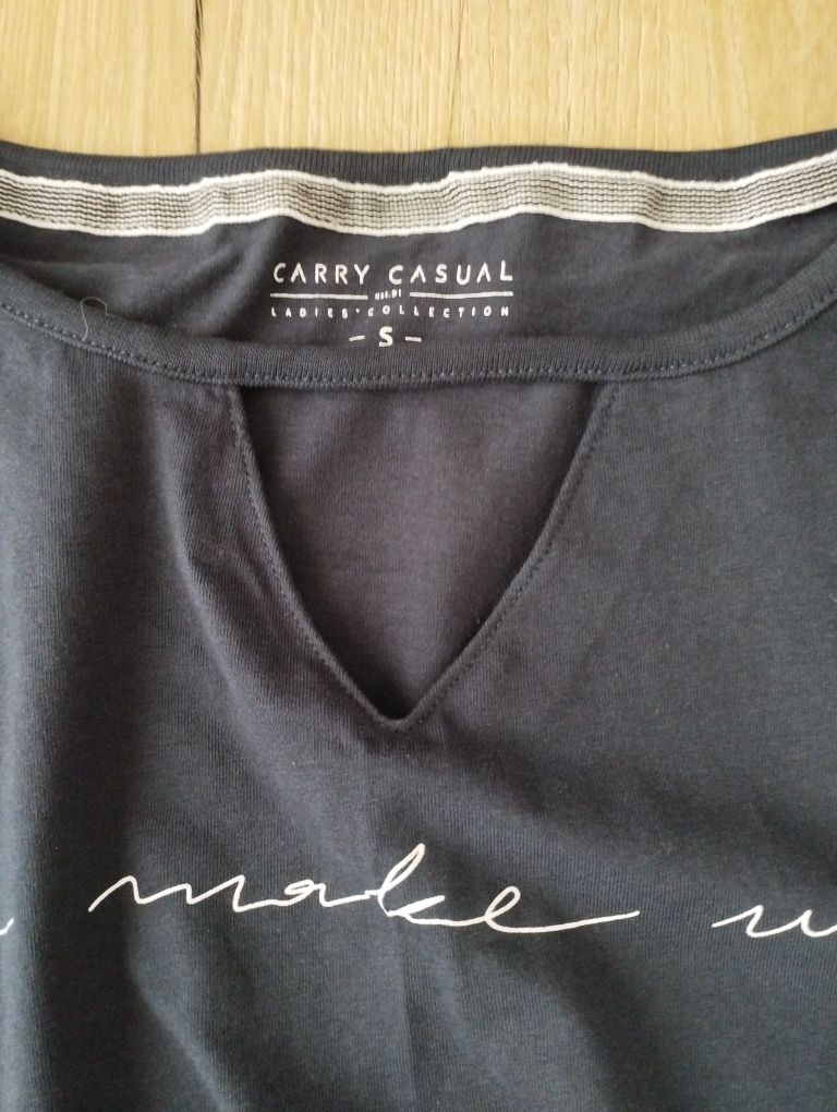 Nowy granatowy bawełna T-shirt Carry, r. 36(S)