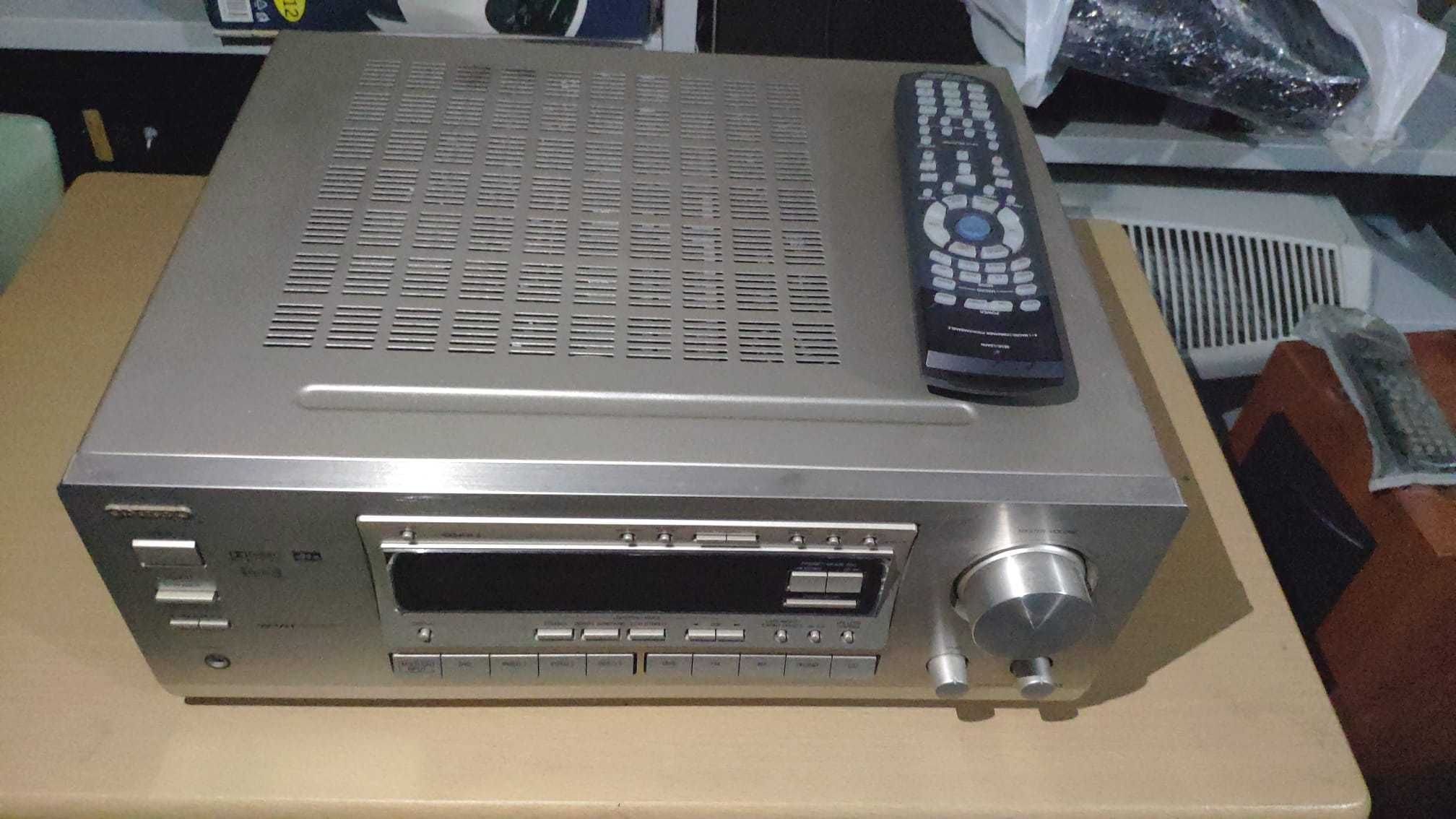 Amplificador Onkyo AV TX-DS575X