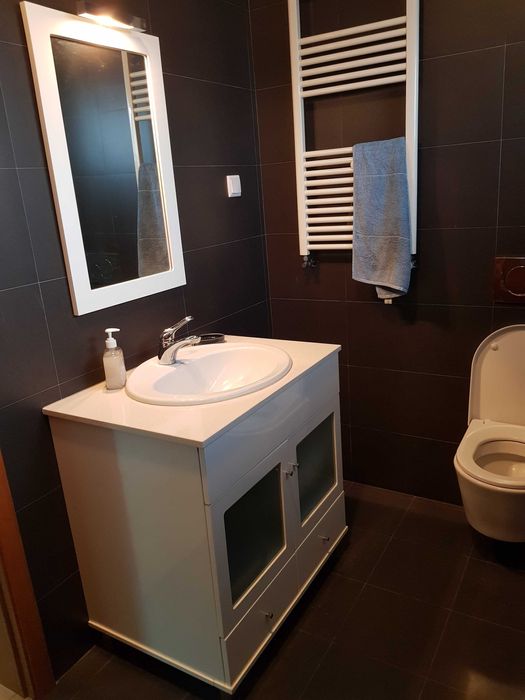 Móvel de casa de banho e proteção de base de chuveiro