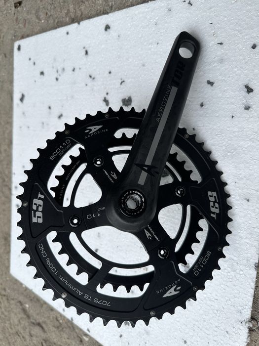 ULTRALEKKA korba szosowa Aerozine carbon