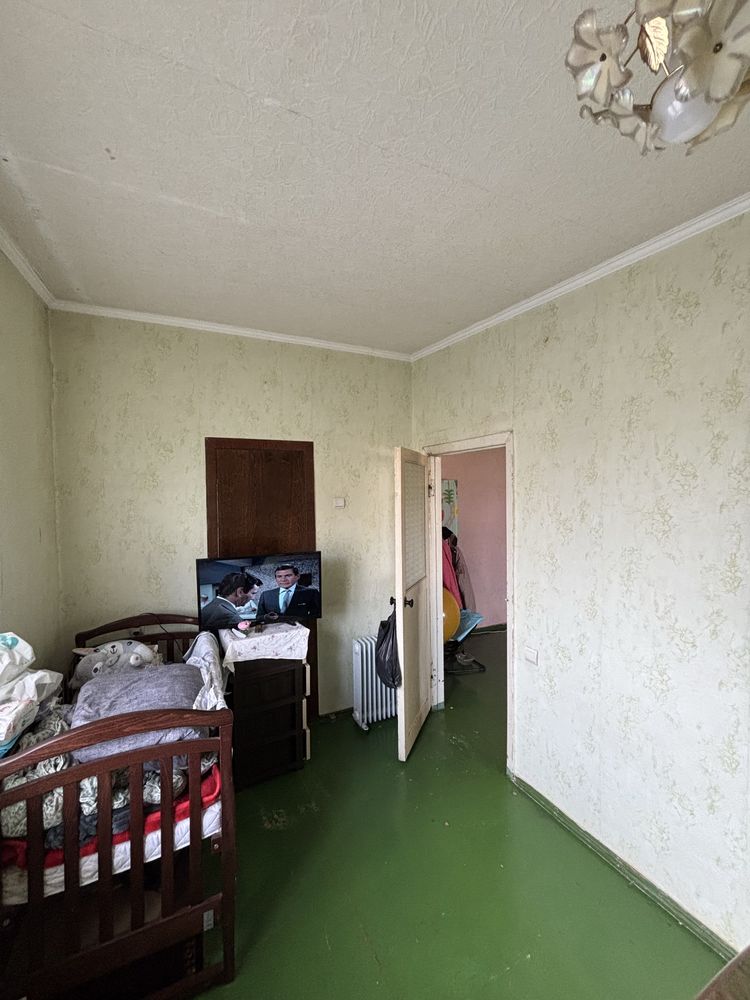 Продается 2 комнатная квартира. Самый центр. Славянск