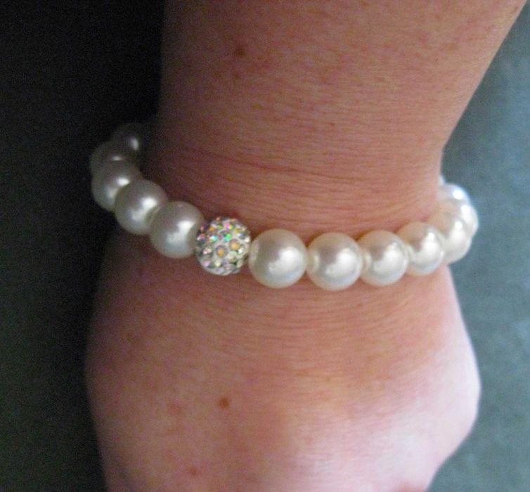 Pulseira Perolas e Conta de Brilhantes NOVA - SALDO