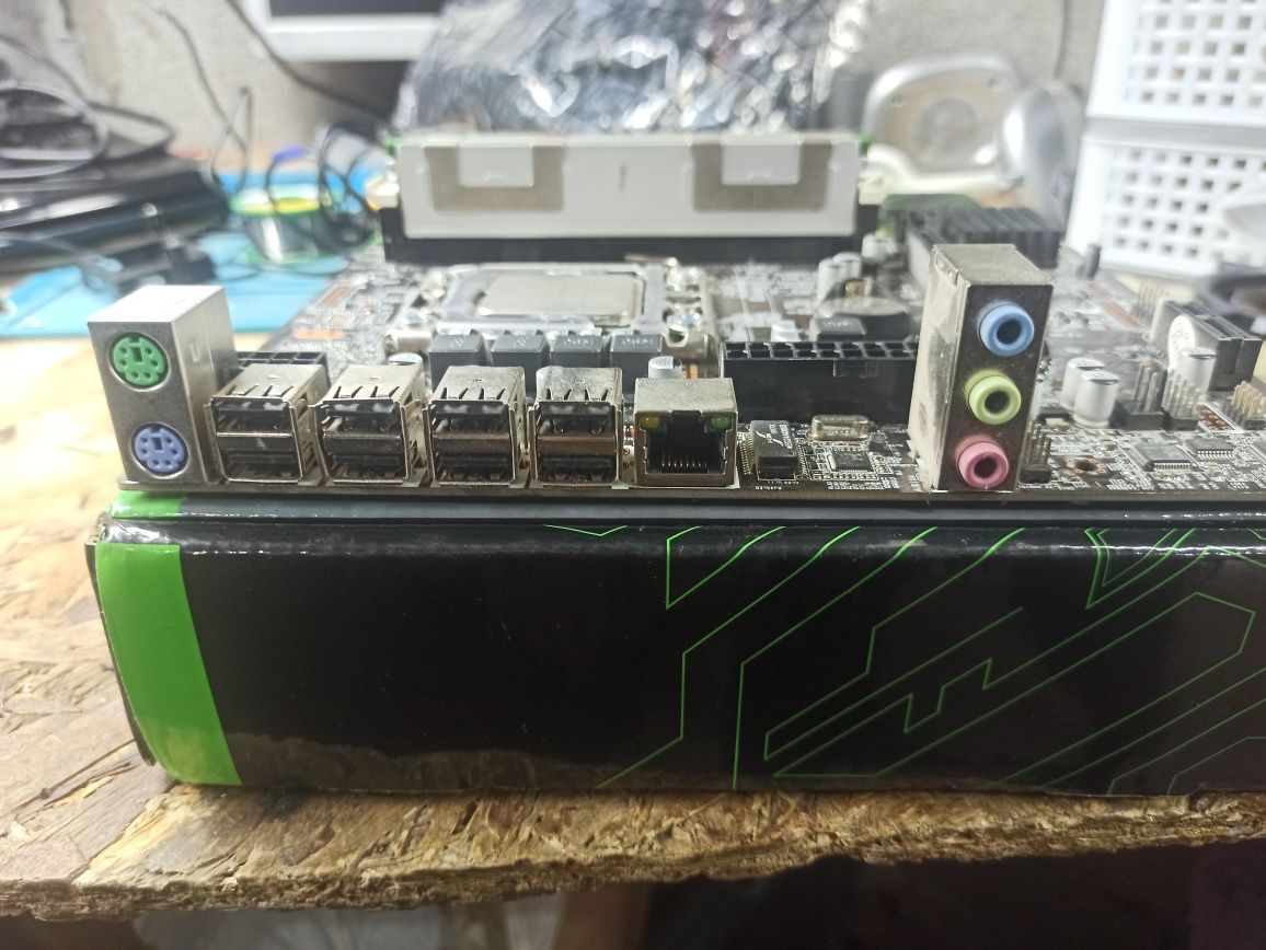 Мощный комплект на Xeon, ddr3 16gb