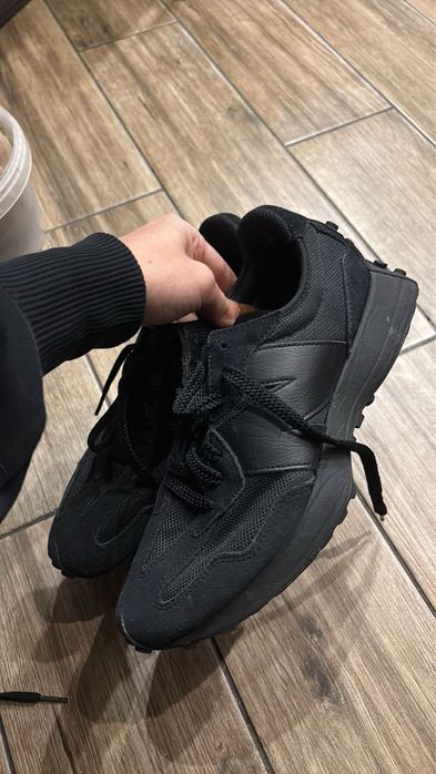 кросівки New Balance 40р
