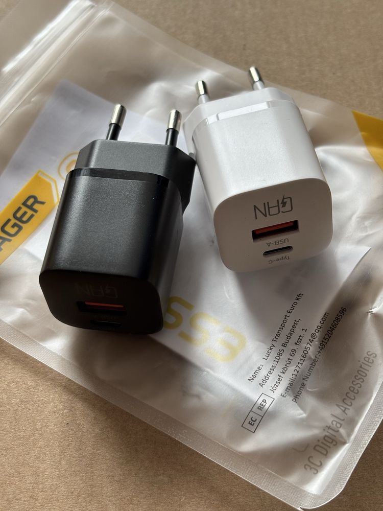 Швидка зарядка Essager 20w, 2 роз'єми Type-C + USB-A