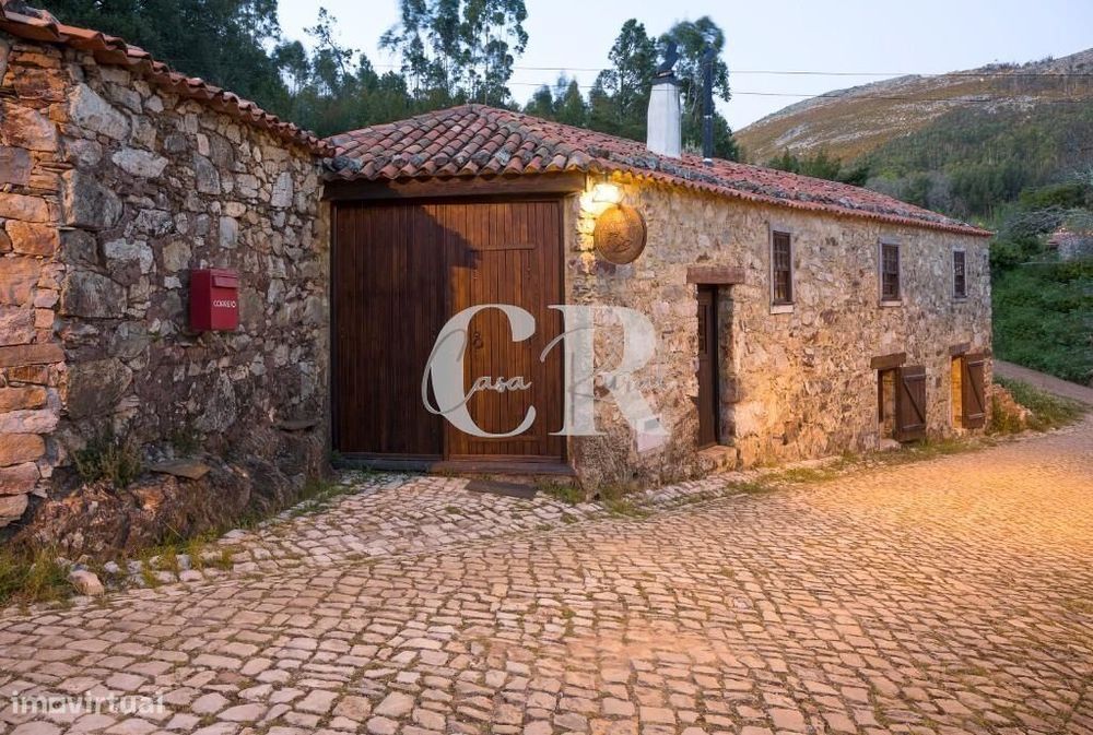 Casa do Xisto em penela com 7 Quartas e com vistas Bonitas