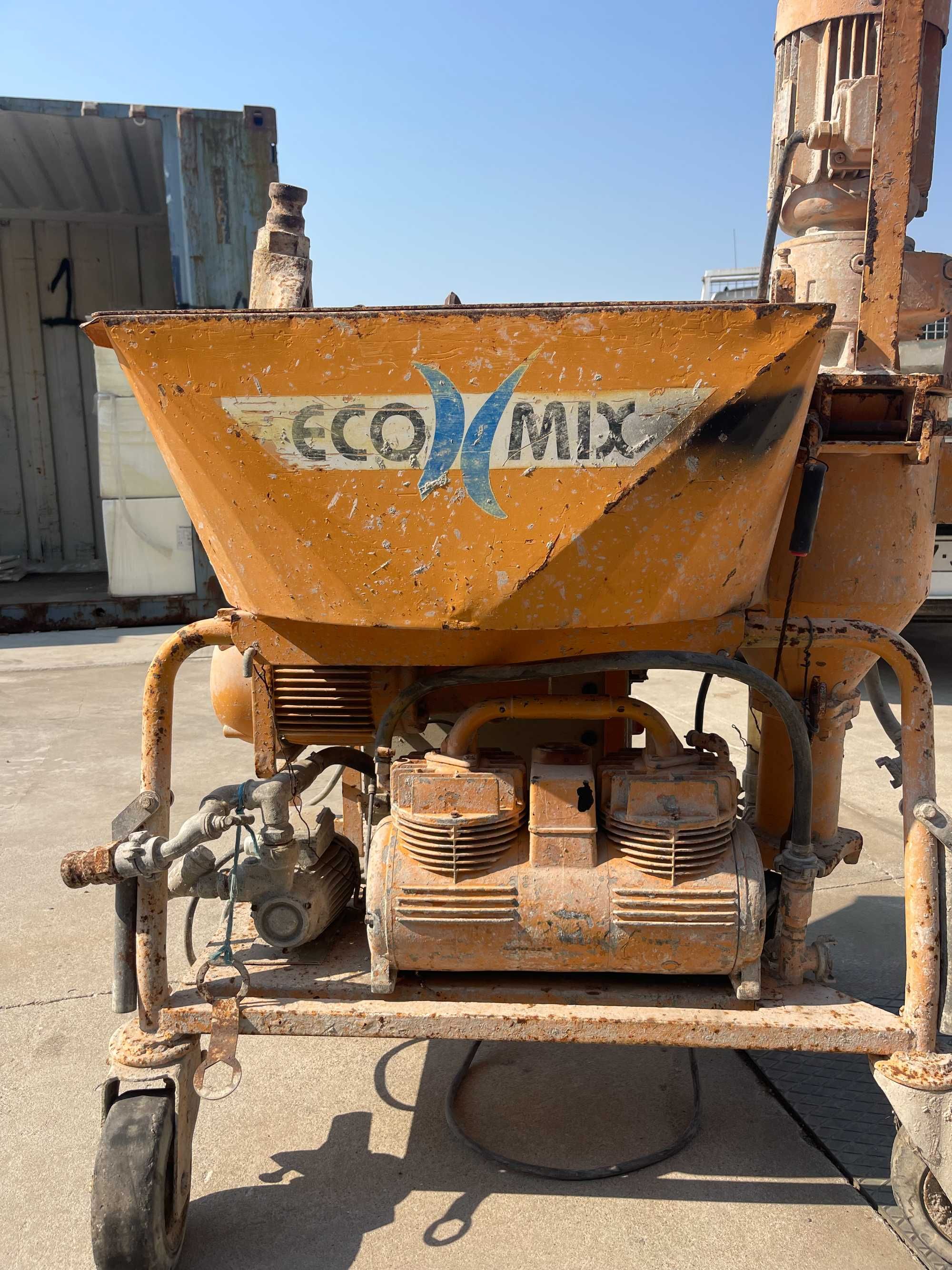 Máquina de Rebocar e Projectar TURBOSOL ECOMIX