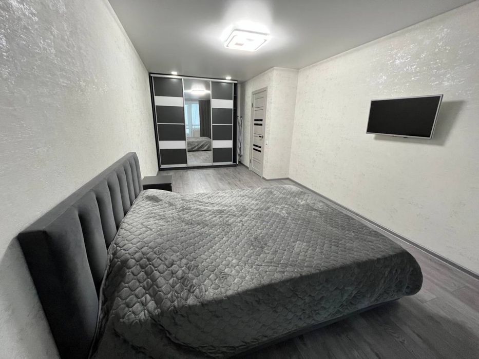 Оренда однокімнатної квартири ЖК Престиж Хол Вишенька Юності ТРЦ Small