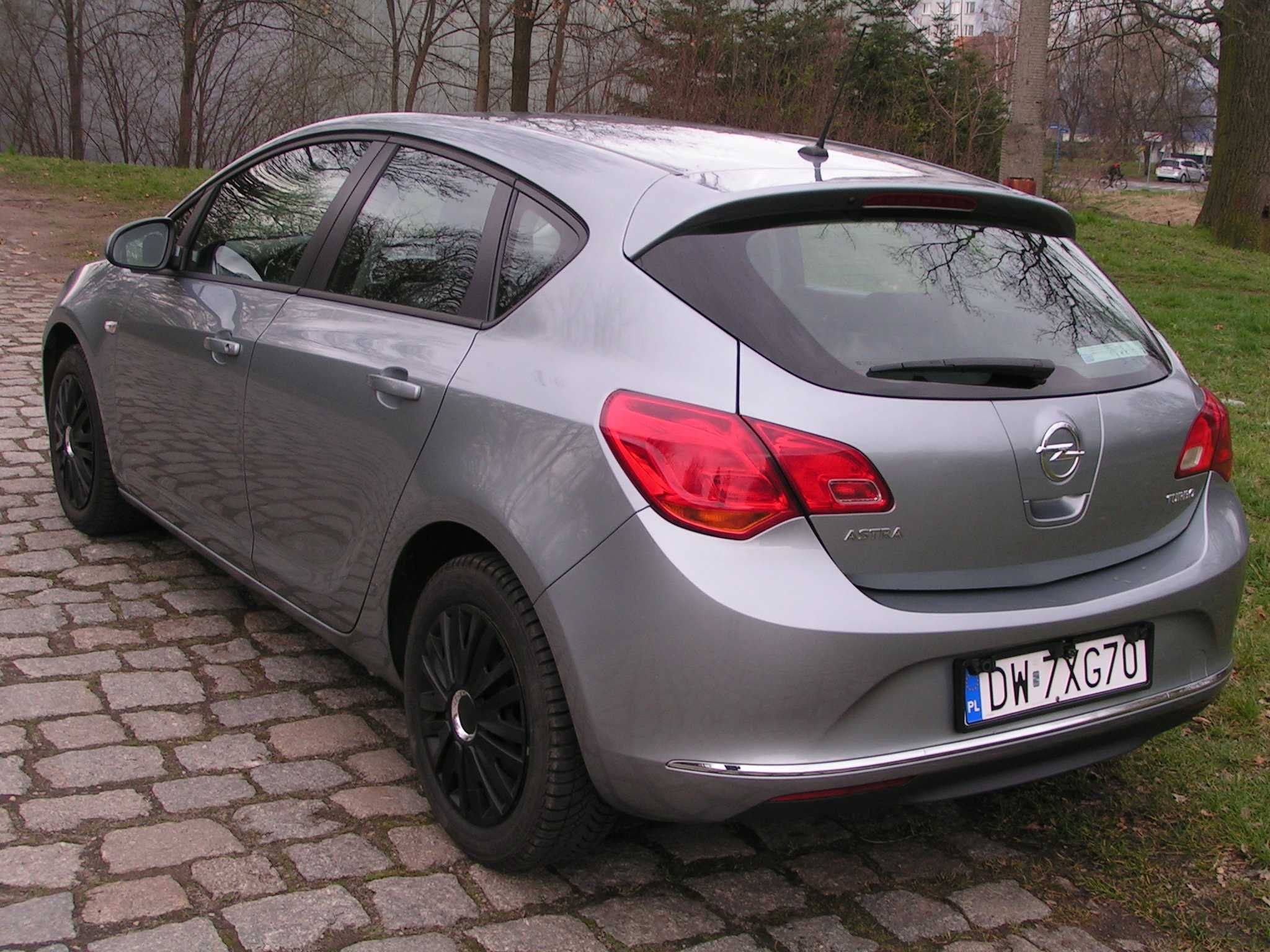 Opel astra J 1.4T 140 KM