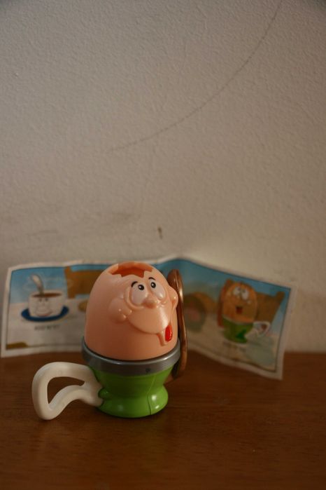 Kinder K02 Nº50, Ovo