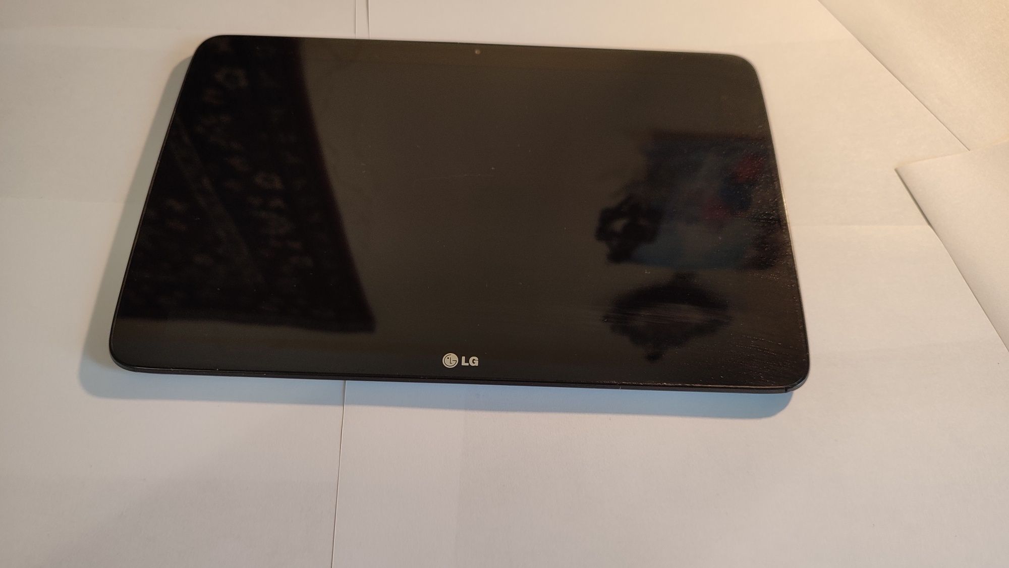 Планшет LG G Pad 10.1 V700 Black