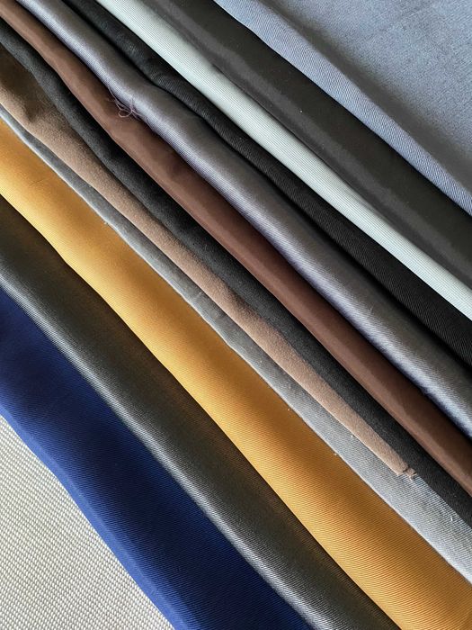 Тканина, залишки тканин (саржа, бавовняна тканина, поліестер).