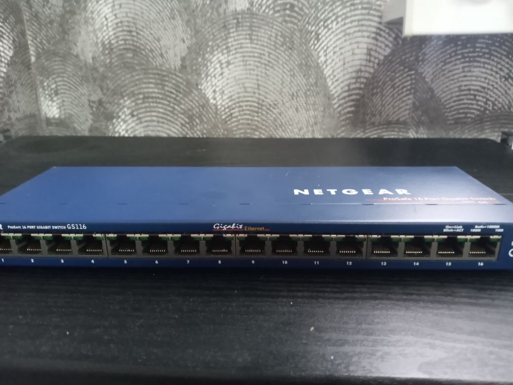 Комутатор мережевий Netgear ProSafe GS116 16-port Switch Review