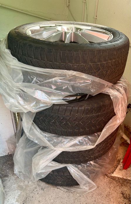 Jantes + pneus 235/55 R19  dois jogos completos em perfeito estado