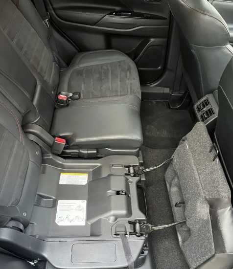 Mitsubishi Outlander 2.4  2020