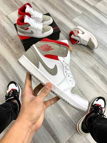 Чоловічі кросівки Nike Air Jordan  White-Red чоловічі кросівки джордан