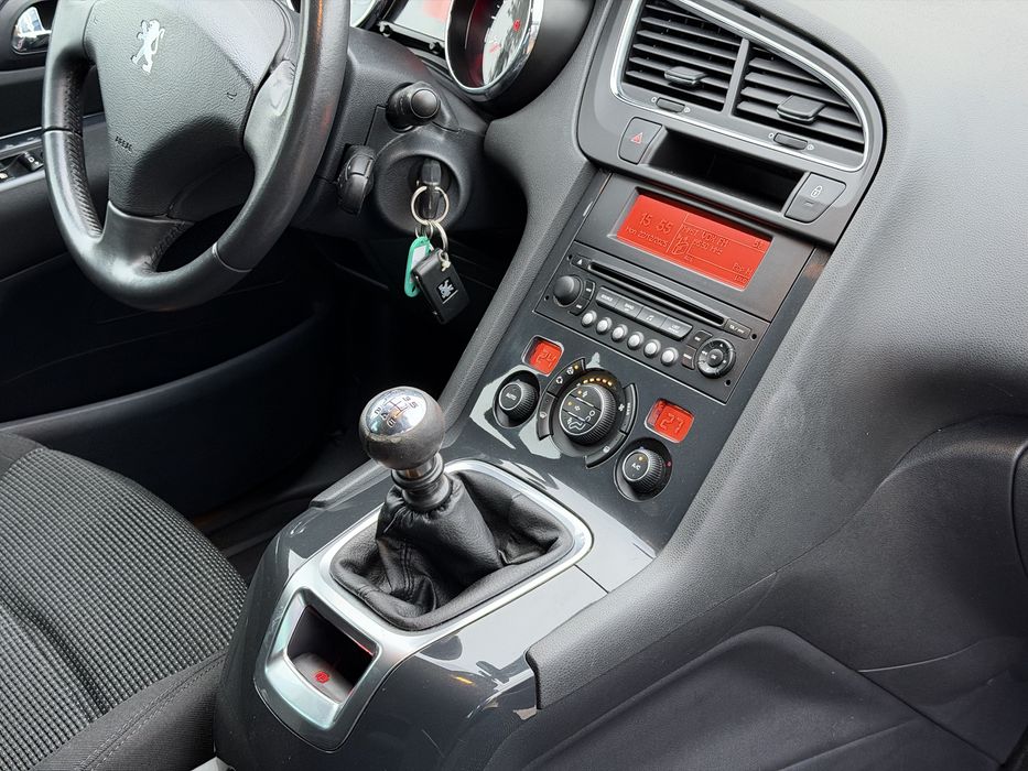 Peugeot 5008 / 2.0 HDI / 2010 / Sprawny / 7 osób / Możliwa zamiana /