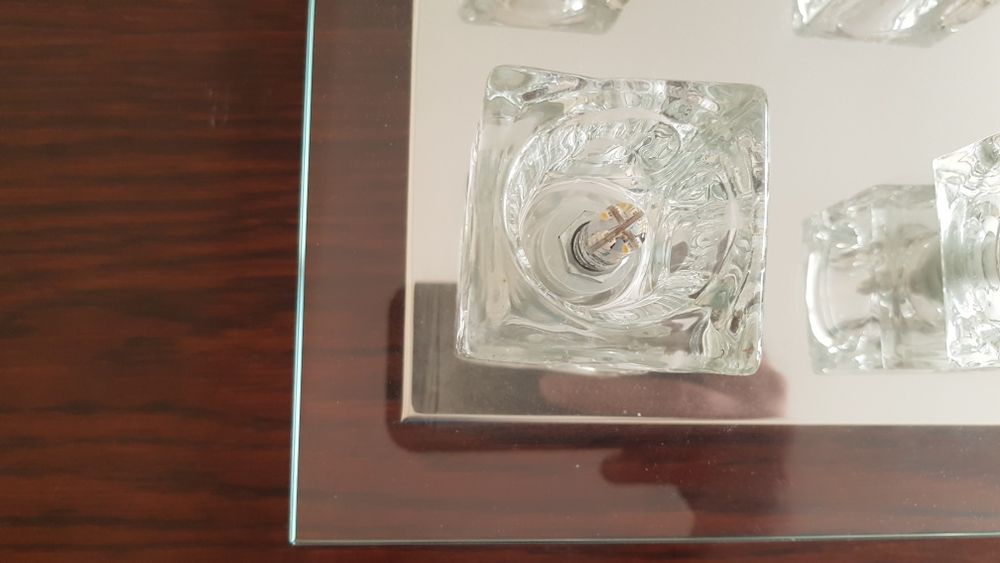 Lampa sufitowa z 9 światełkami LED zmieniająca kolory