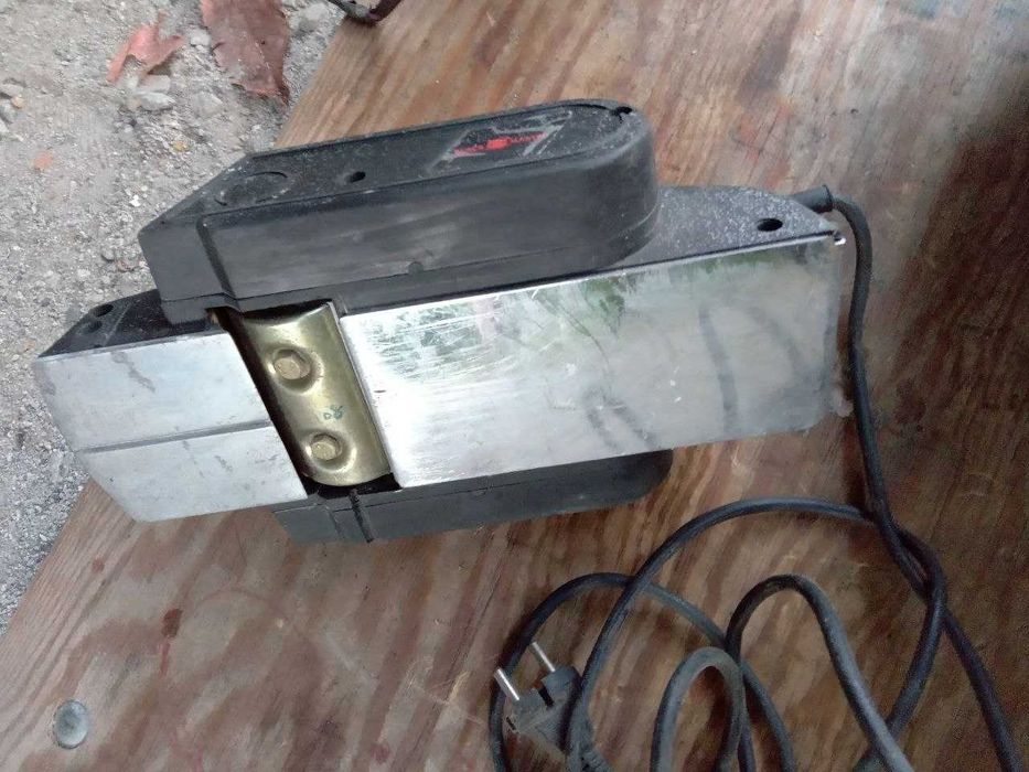 Strug elektryczny Black Master 600W 82mm