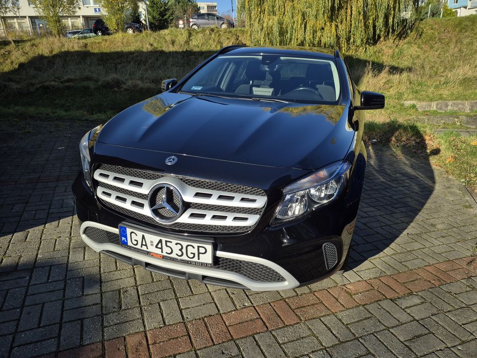 Mercedes GLA 180 7G-DCT