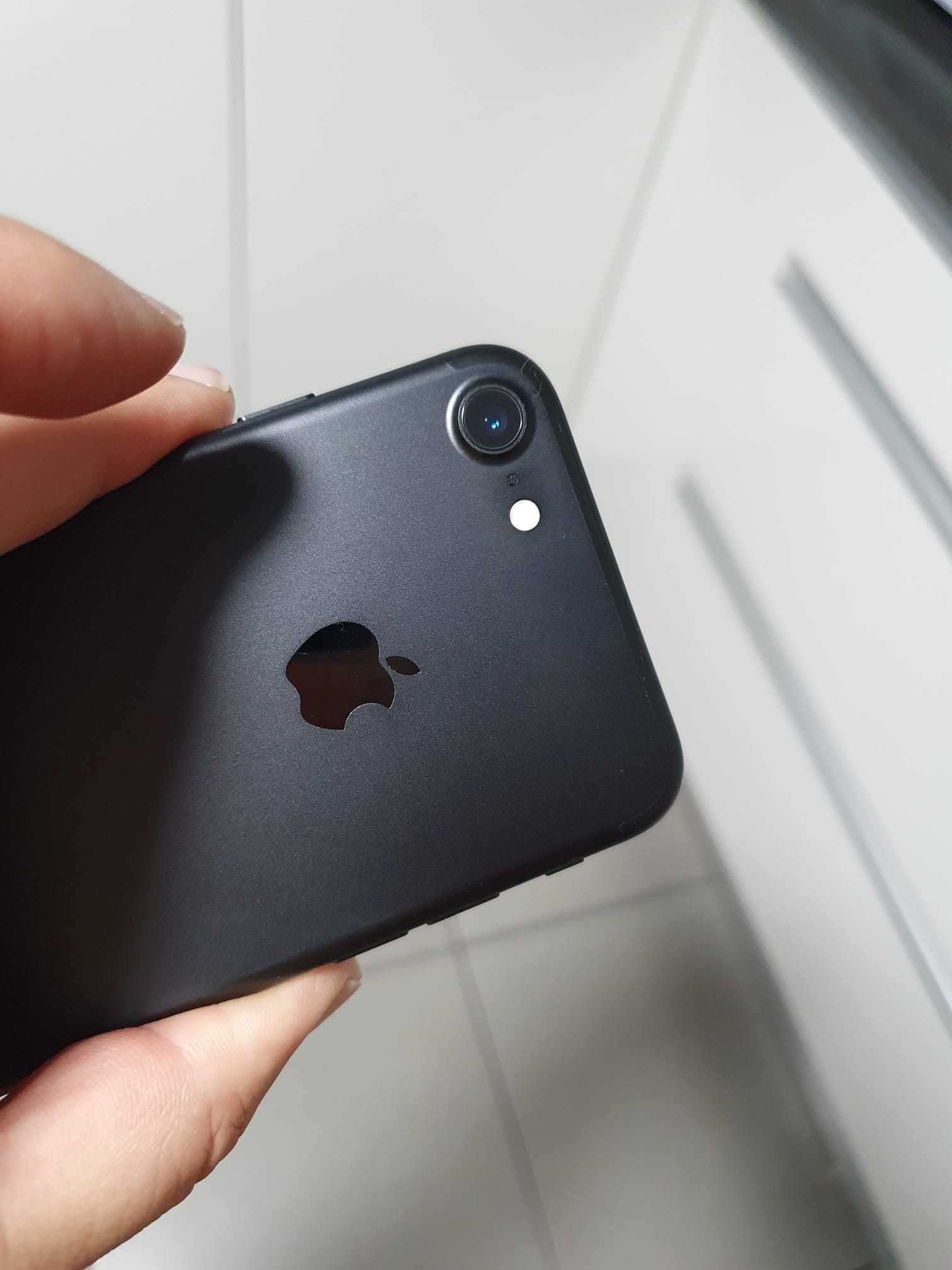 Iphone 7 128GB preto mate - estado impecável