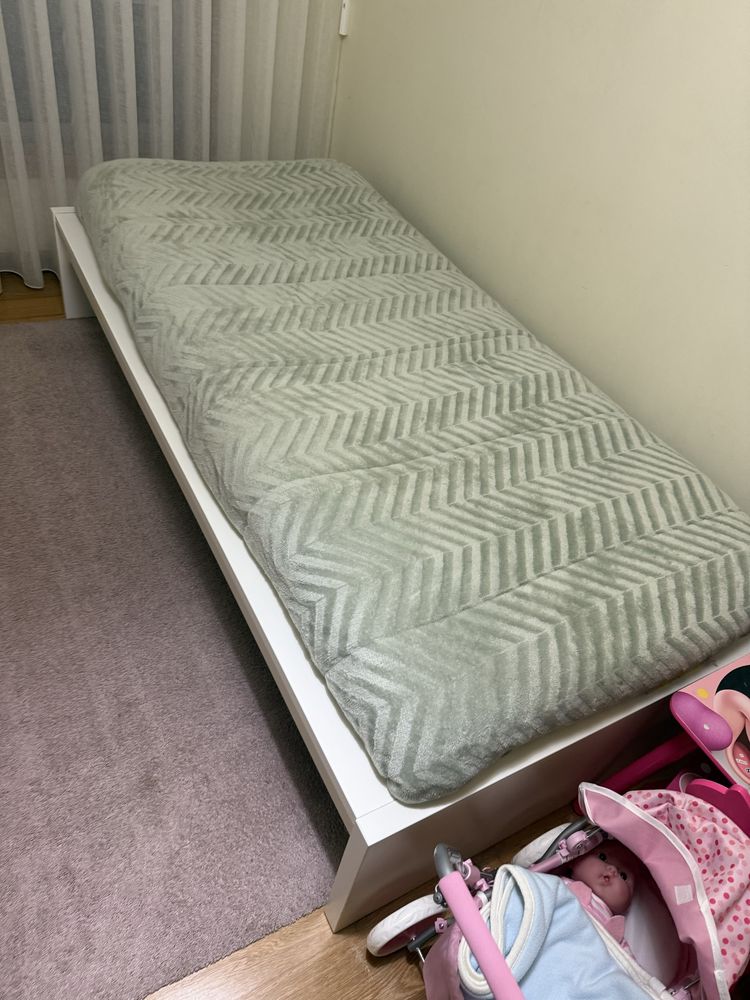Cama ikea +colchao