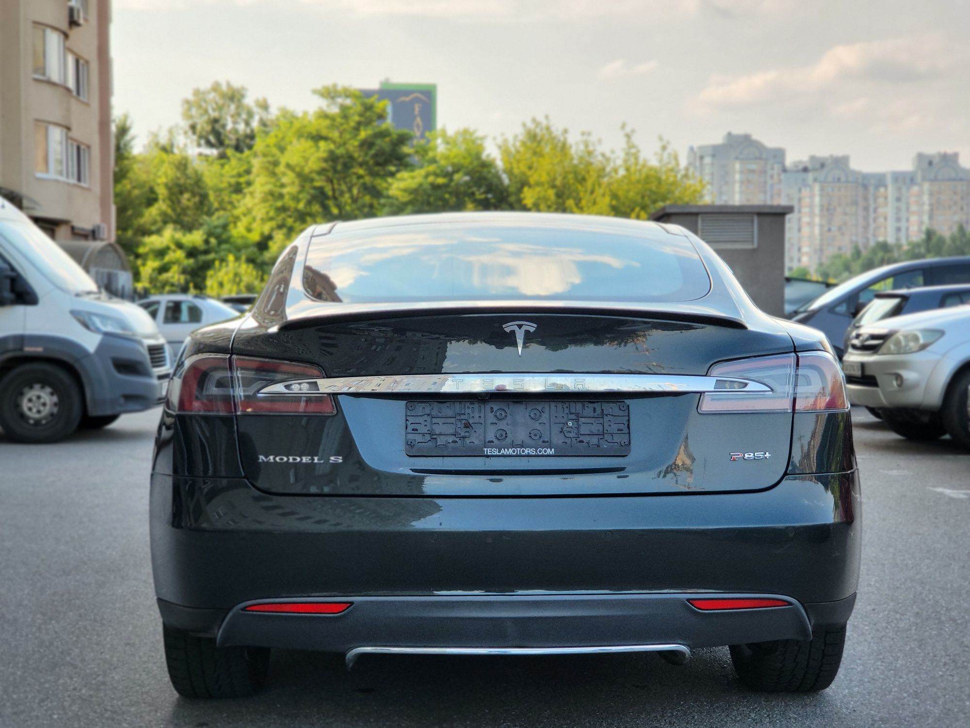 Tesla Model S P85+ 2014р.без дтп в наявності з Норвегії