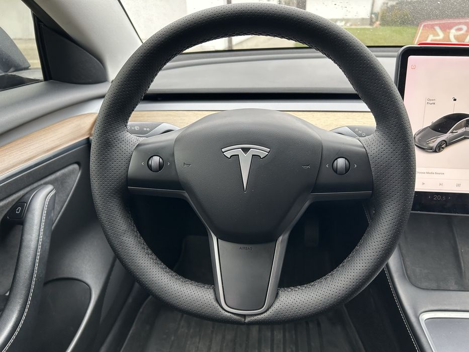 Tesla model 3 standard plus 2021 Рестайл