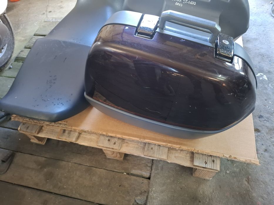 Honda  st 1100 Pan European części  silnik felga