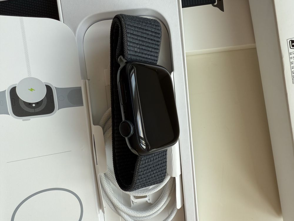 Продам годинник Apple watch 9 45mm midnight