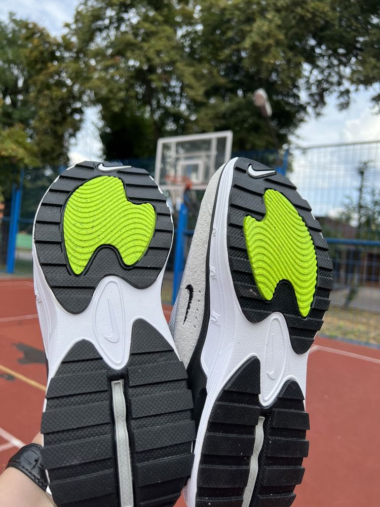 Жіночі кросівки Nike Air Max Bliss 39р, 40р.