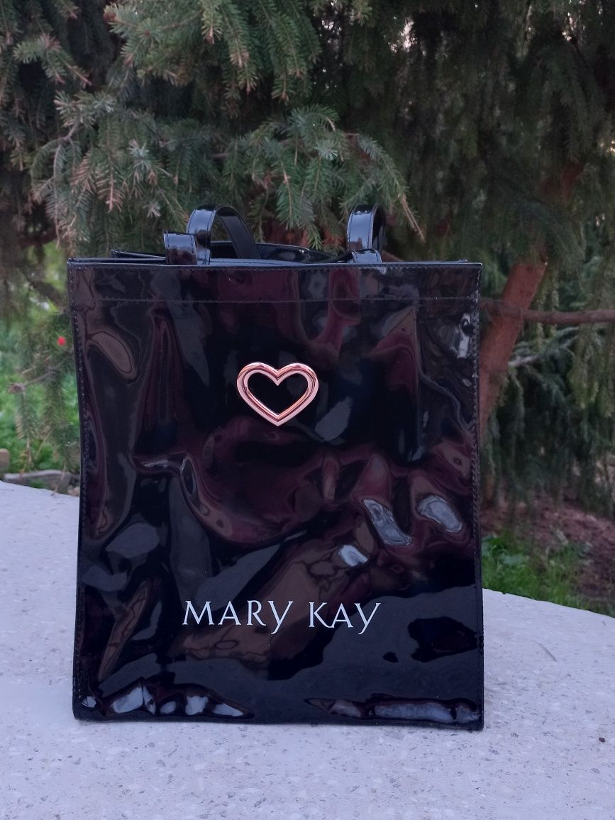 Лакова сумка Mary Kay