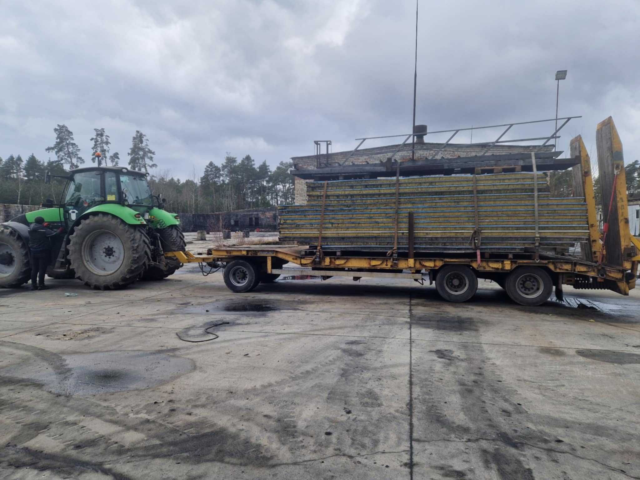 Usługi koparka Koparko Ładowarka / wykopy / niwelacje / transport