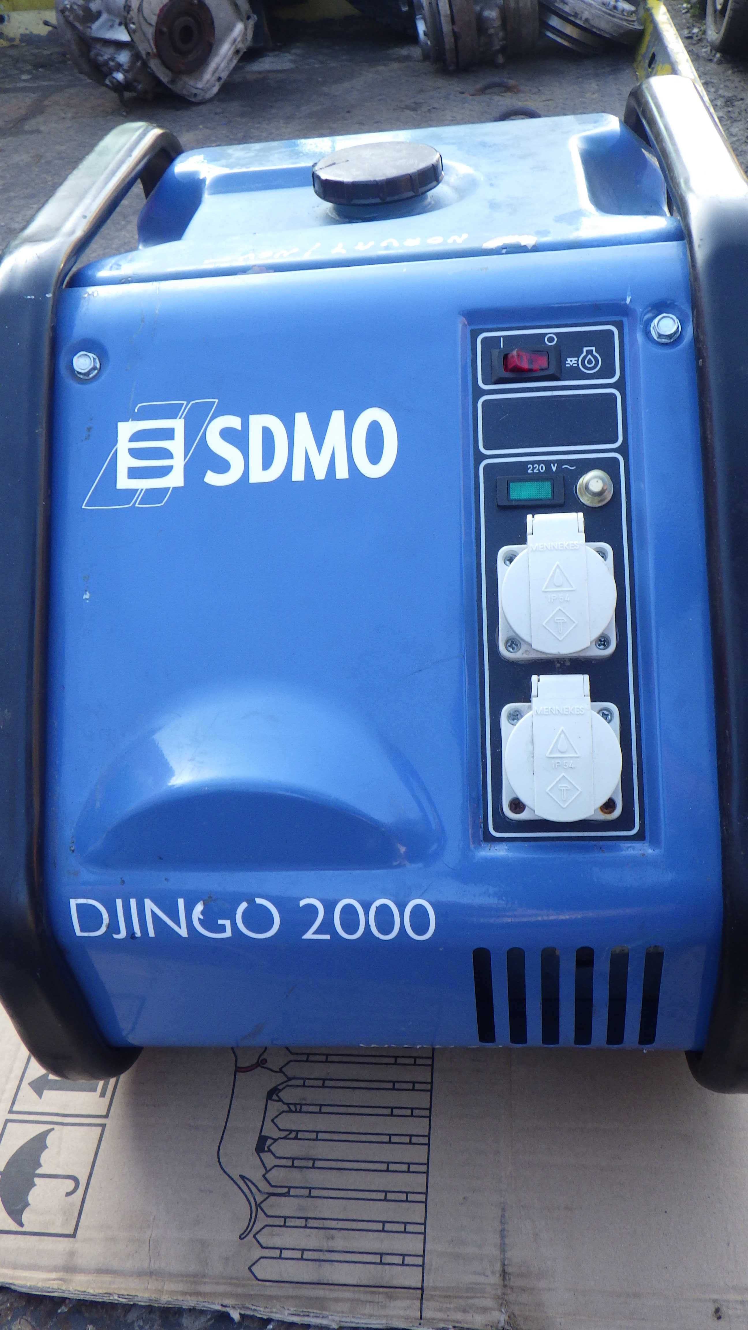SDMO  Briggs & Stratton Agregat Generator Prądotwórczy Turystyczny