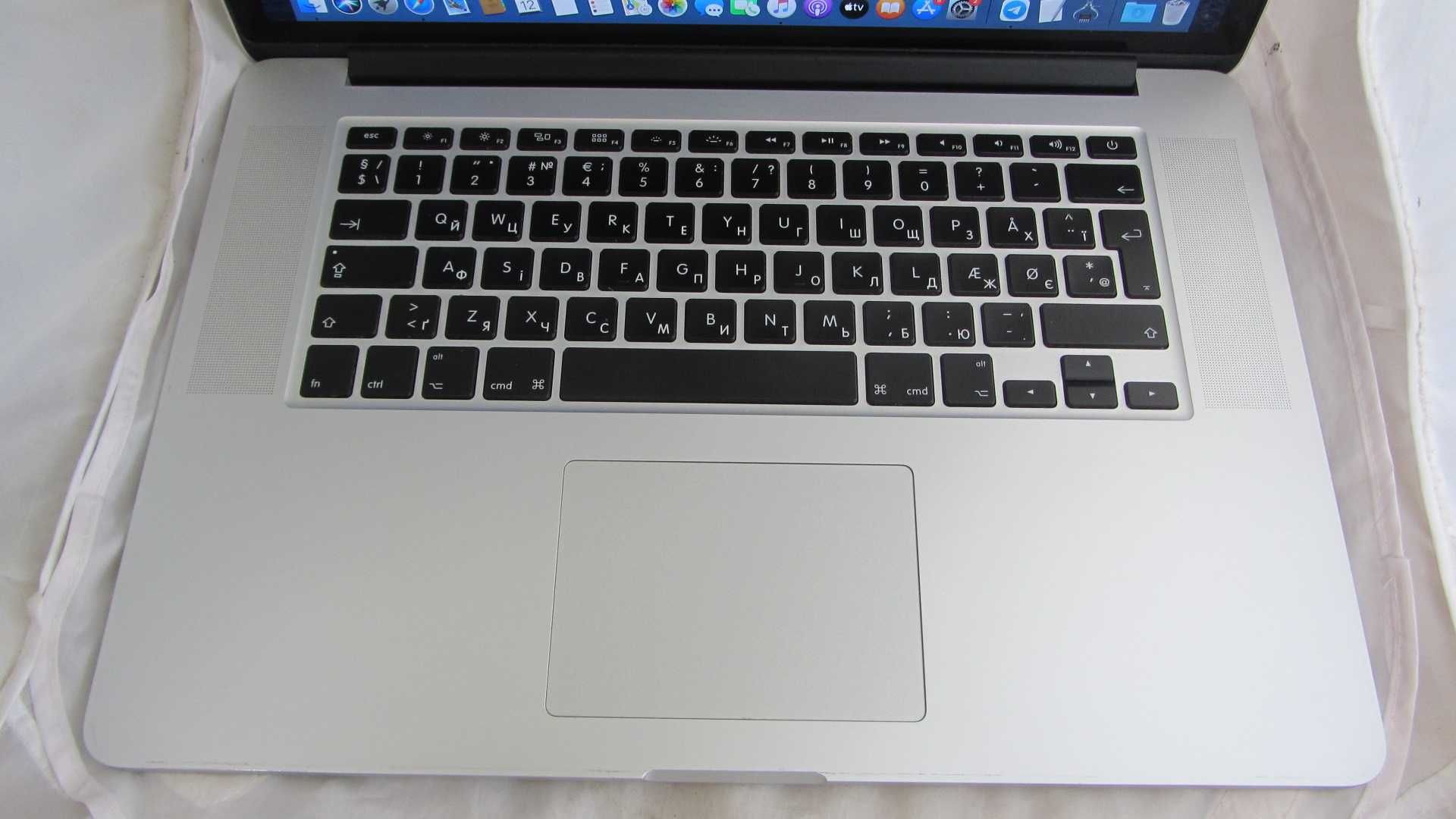 Ноутбук Apple MacBook Pro 15 2013 A1398 Core i7 8Gb/256 gb,1gb video