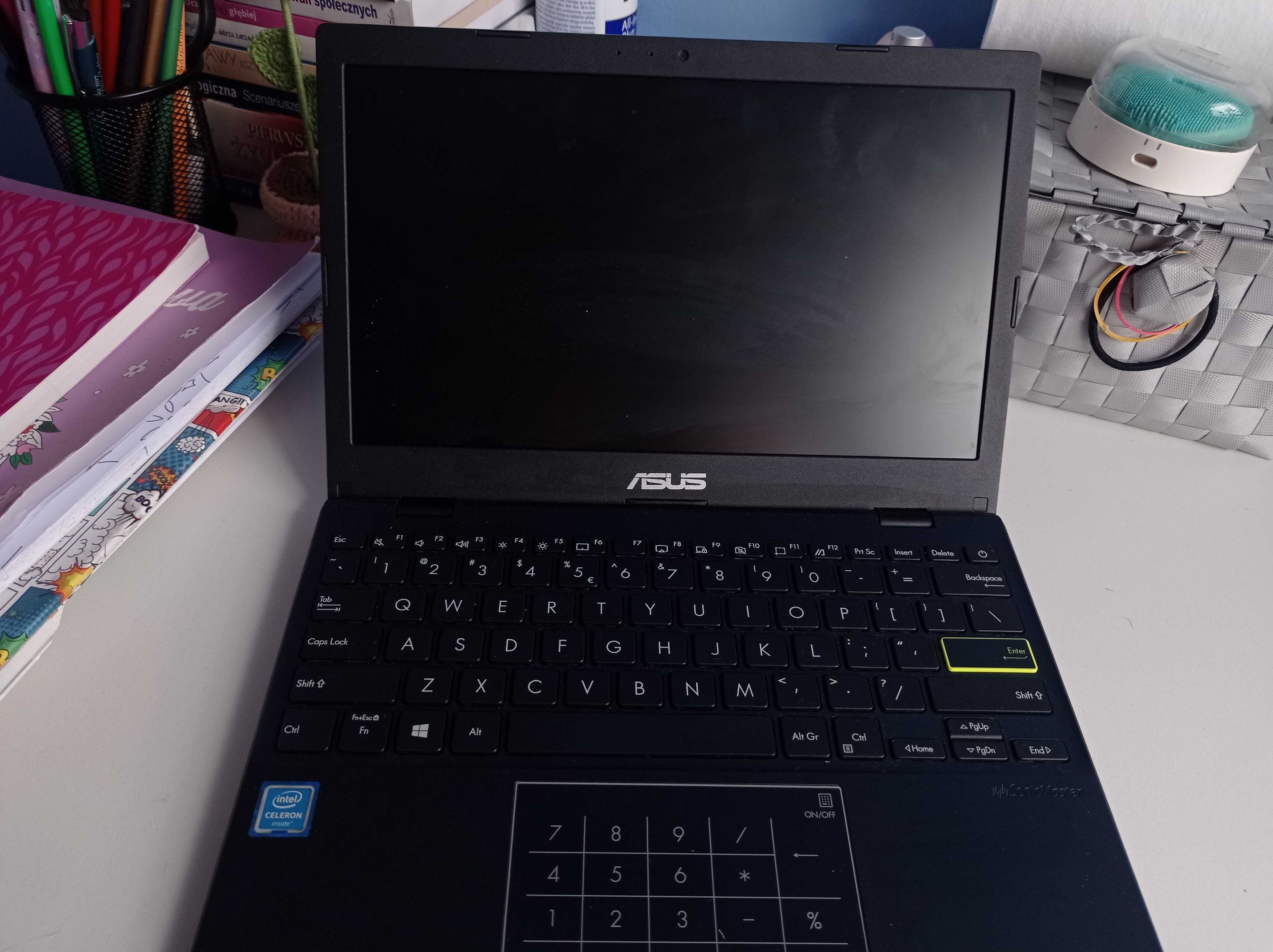Asus E210MA Niebieski