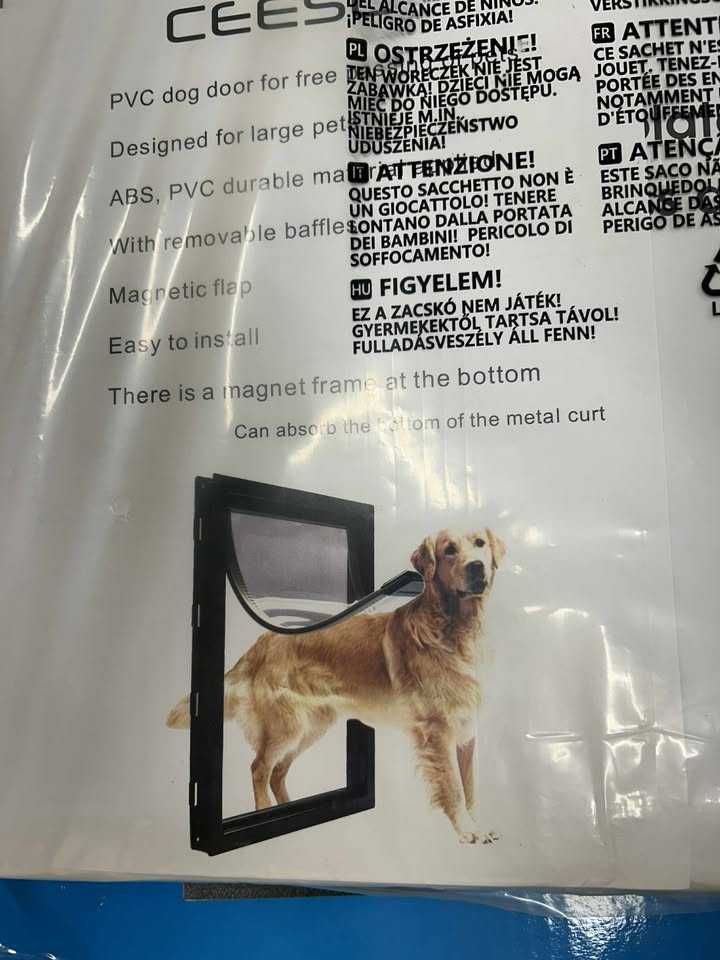 Magnetyczna przegroda do drzwi dla psa