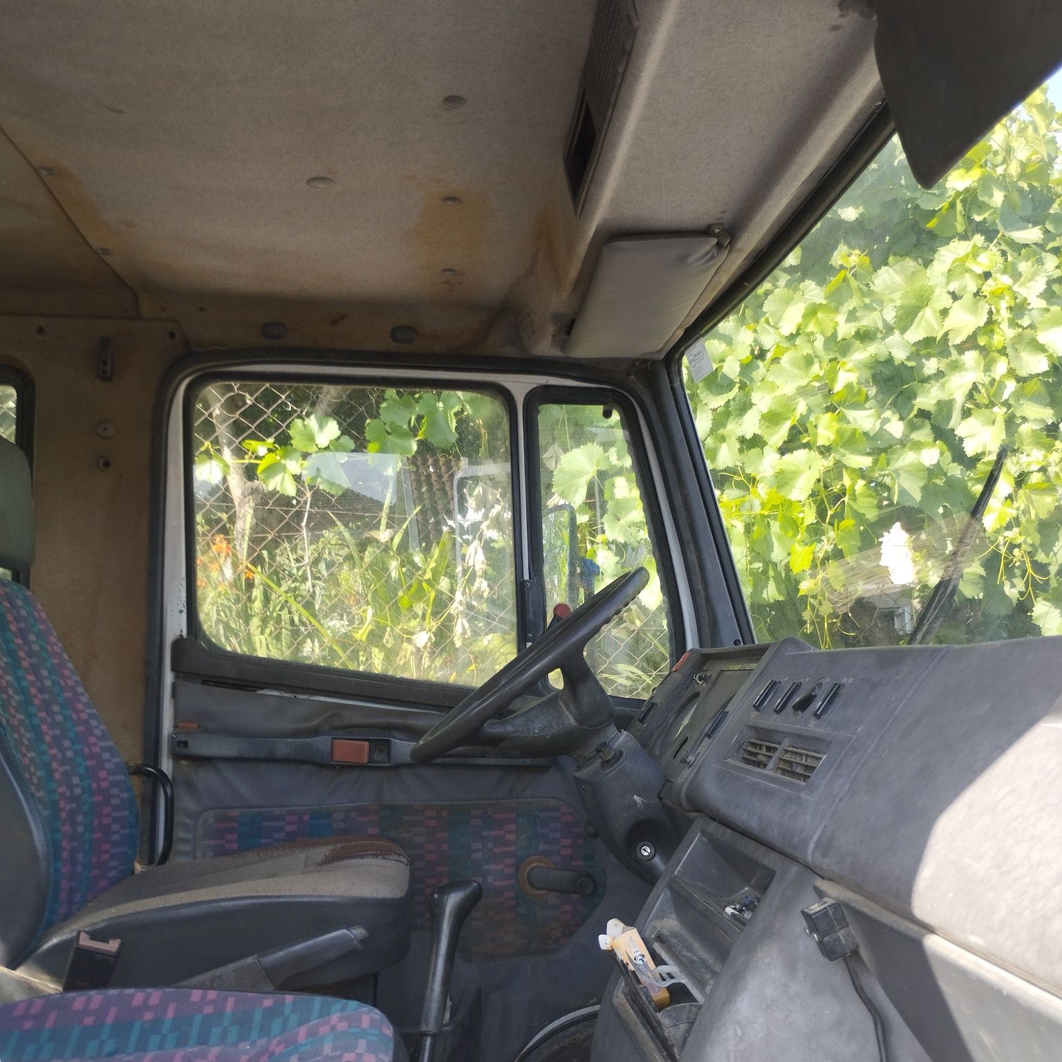 Vendo Camião Mercedes 7 lugares