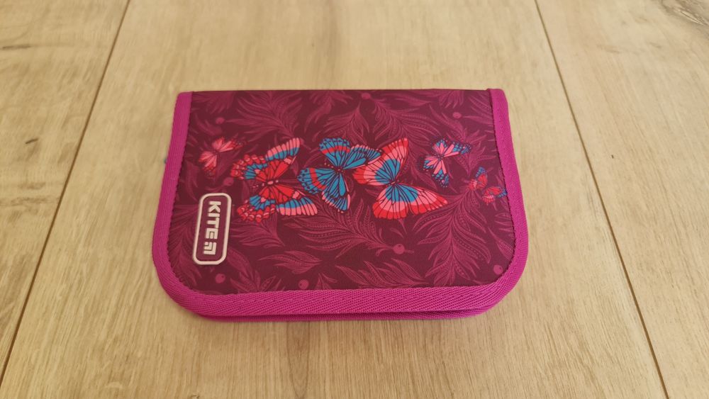 Шкільний рюкзак KITE, пенал, сумка, папка, фартушок