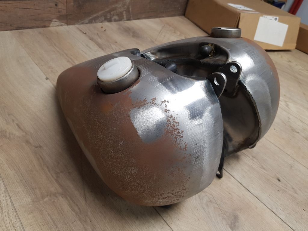 Zbiornik paliwa Zodiac Fat Bob 61218-67 Harley Davidson BigTwin