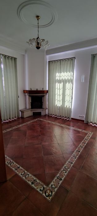 Apartamento T2 140M2 com terraço e ar-condicionado
