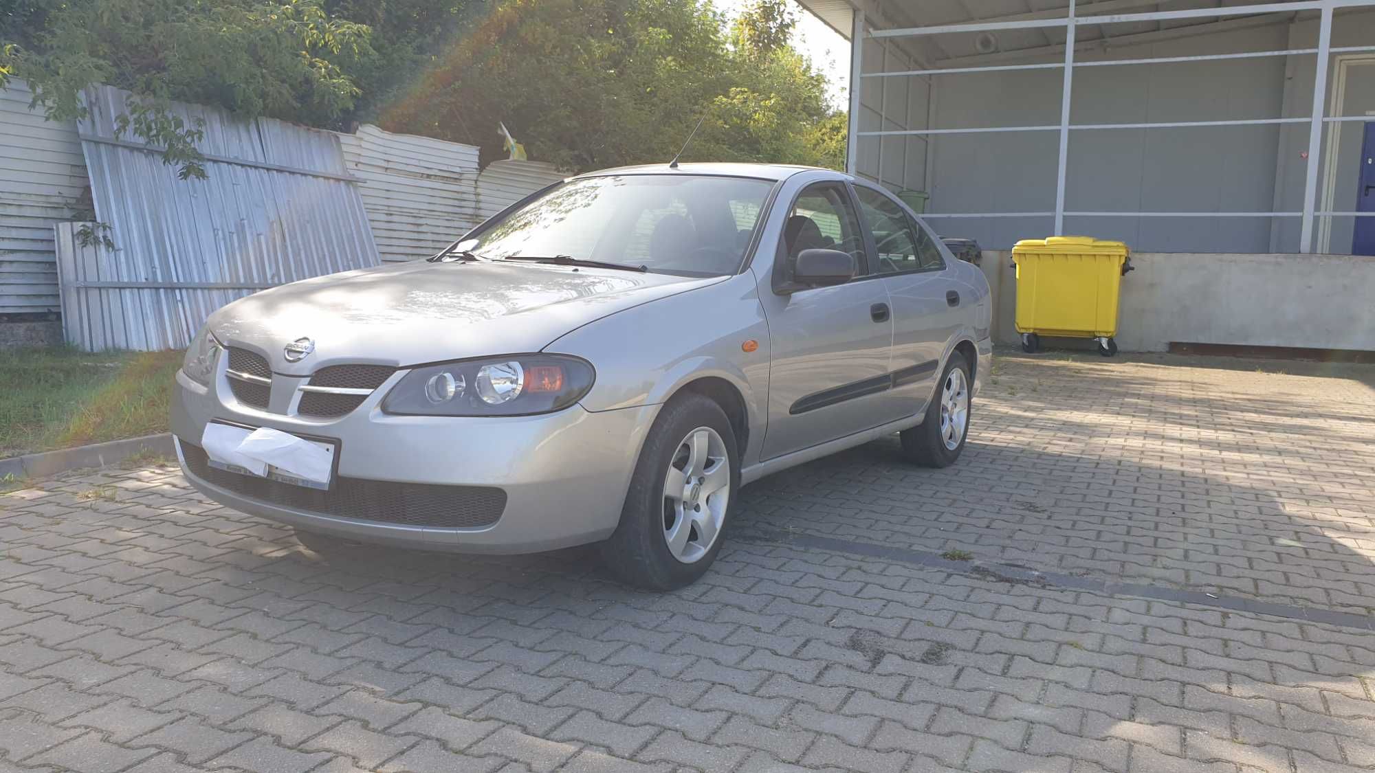 Nissan Almera 1.5 benz.   salon Polska.