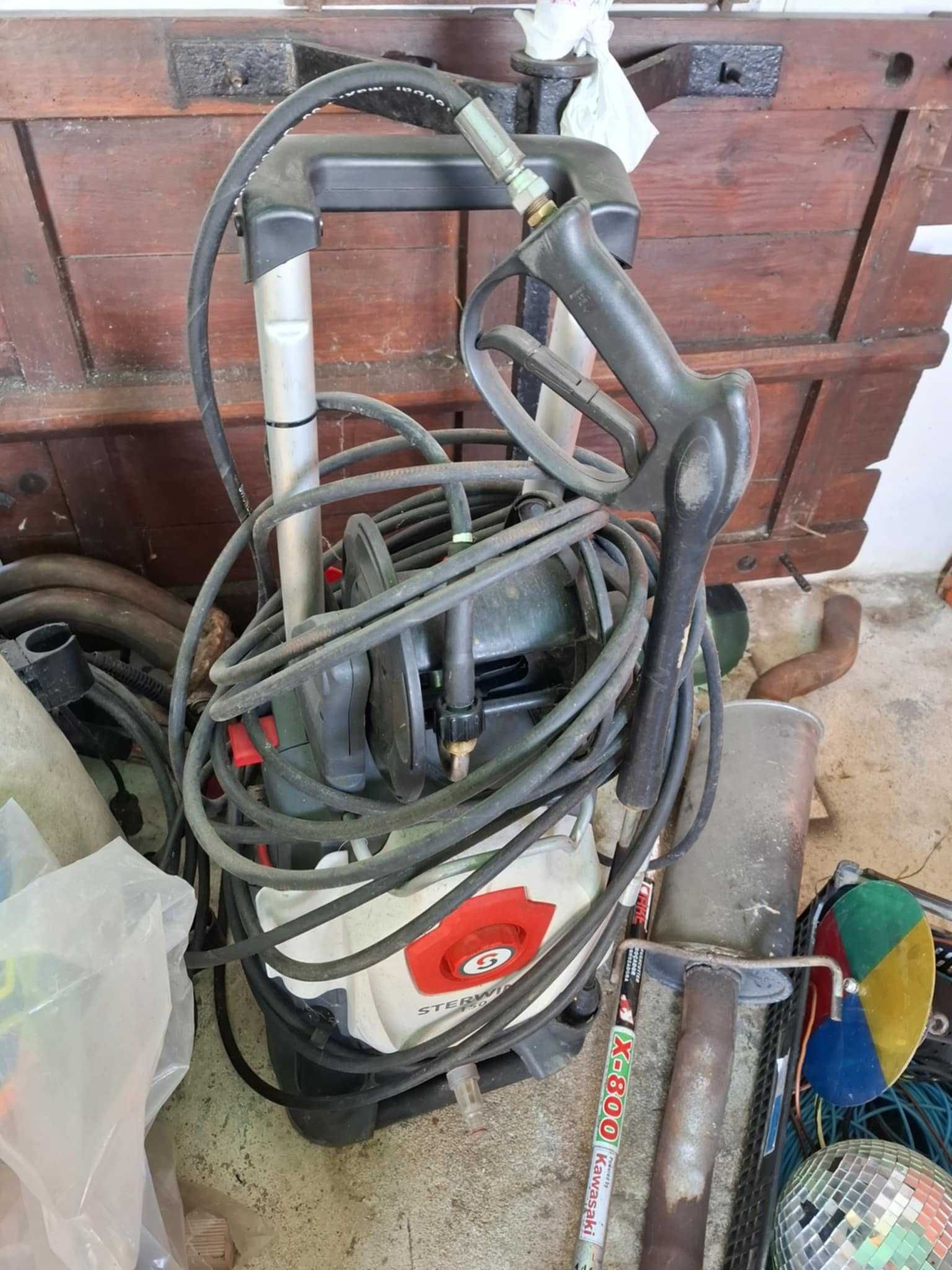 vendo vários tipos de material para desocupar