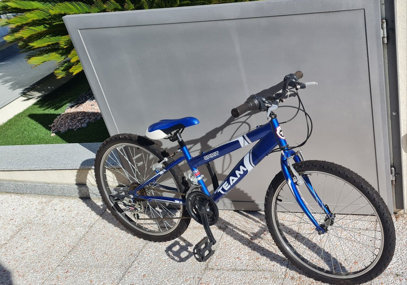 Vendo Bicicleta Nova