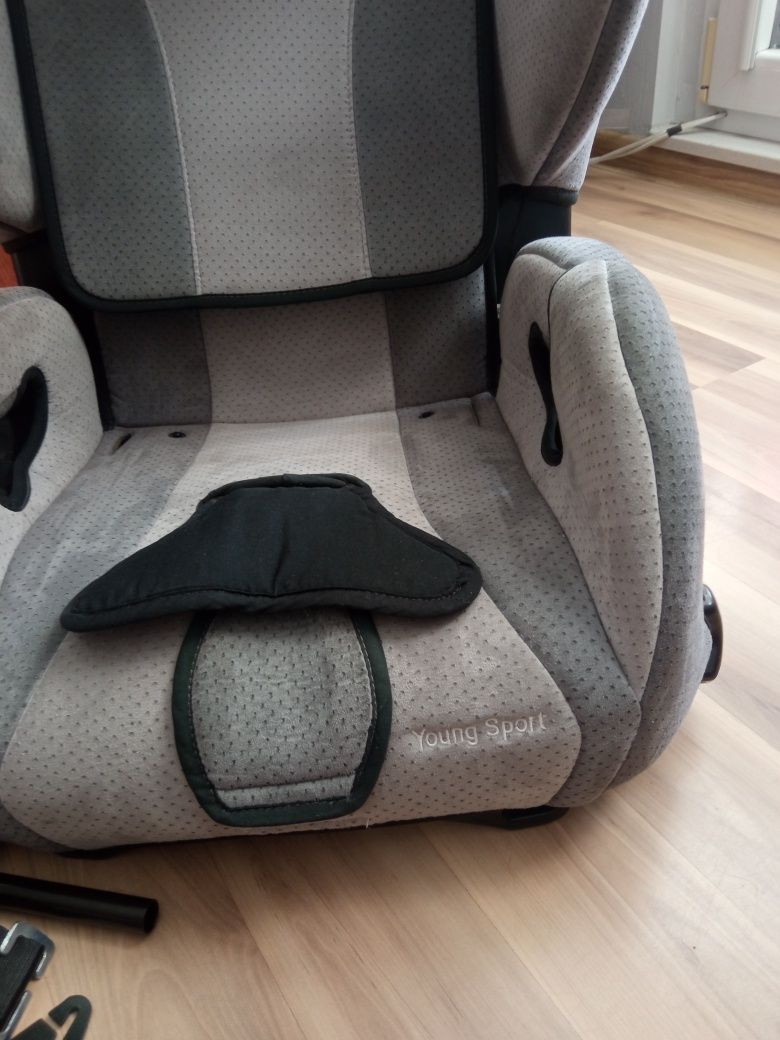 Fotelik samochodowy Recaro young Sport