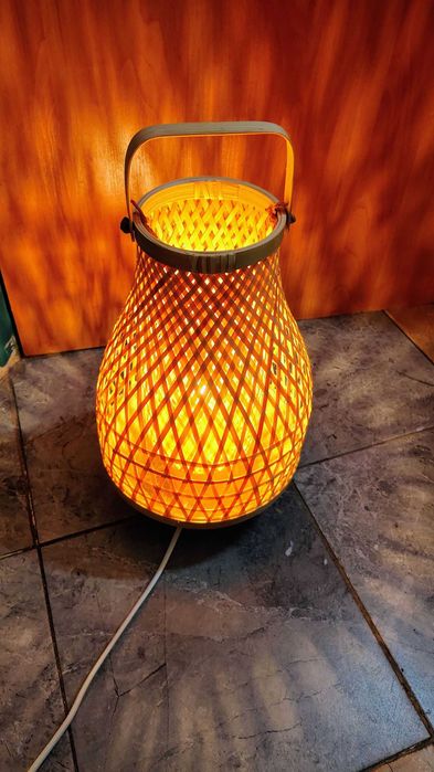 MISTERHULT
Lampa stołowa