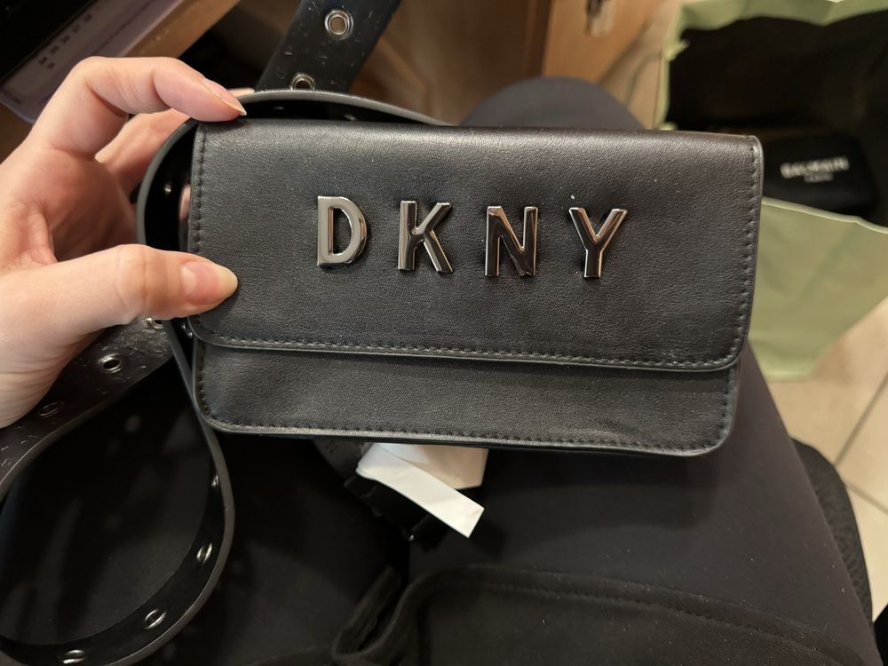 Nerka czarna DKNY