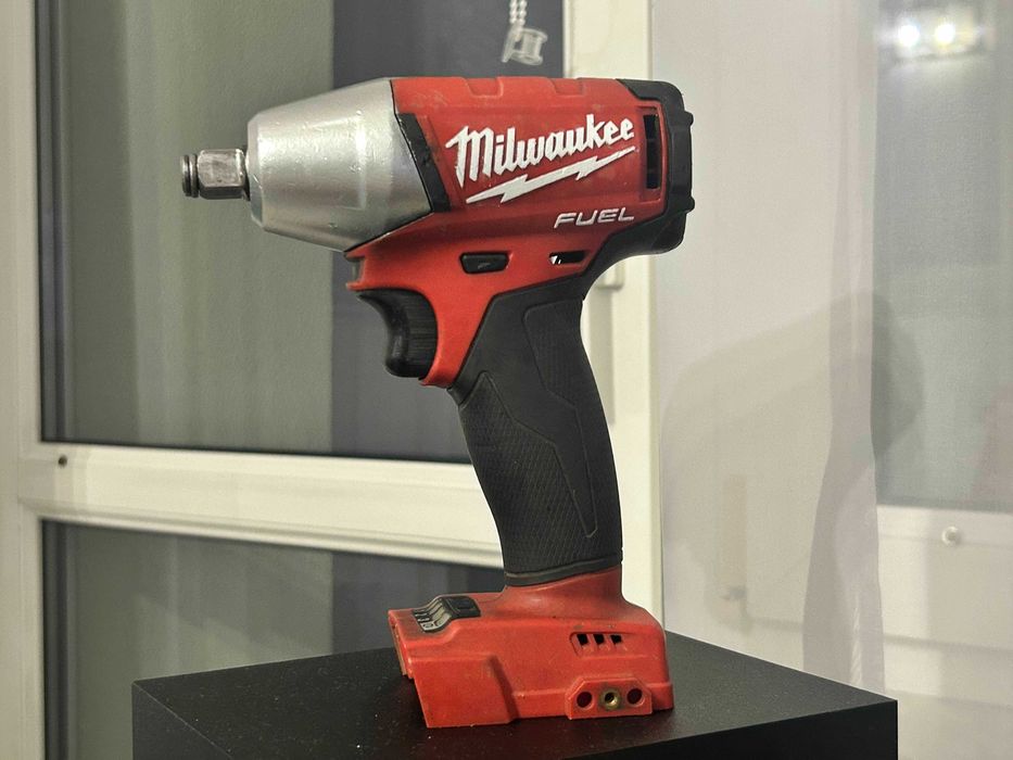 OKAZJA! Milwaukee M18 FIWF12 – klucz udarowy 1/2”, uszkodzony